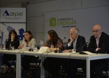 OLACDE y el Ministerio de Energía y Minas de Perú exhortan a los expositores y organizaciones asociadas de la Semana de la Energía y SunWorld a potenciar el rol de liderazgo de las mujeres en el sector energía y a evitar cualquier expresión de publicidad y promoción sexista.