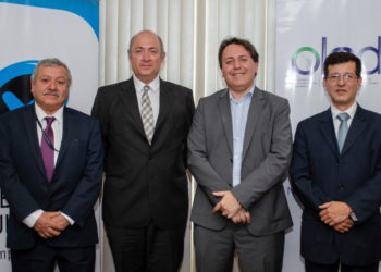 La Organización Latinoamericana de Energia (OLACDE), la Administración Nacional de Usinas y Trasmisiones Eléctricas de Uruguay (UTE) y la Empresa Eléctrica Quito S.A. (EEQ) de Ecuador firman un convenio de cooperación interinstitucional
