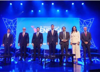 En el año 2024, América Latina y el Caribe aumentará un 30% su generación de energía renovable no convencional, especialmente solar y eólica.