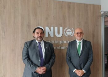 OLACDE y UNEP firman Memorando de Entendimiento para acelerar la descarbonización energética regional
