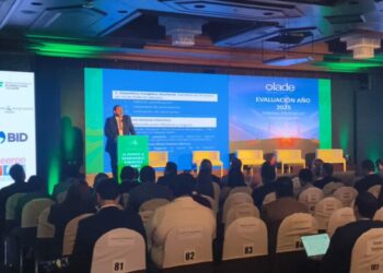 OLACDE participó en el III Power & Renewable Energies Summit Guayaquil 2025