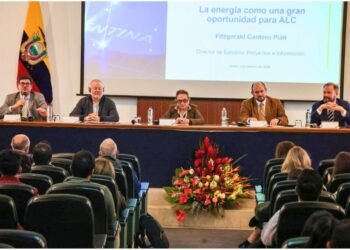 LAC showcase their energy leadership at an international conference held in Quito