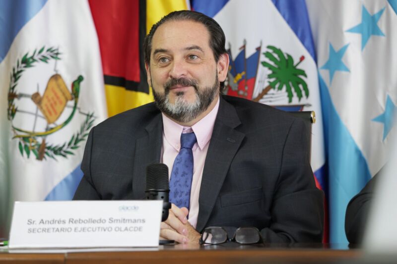 Image for the Tweet beginning: 🤝 El Secretario Ejecutivo de