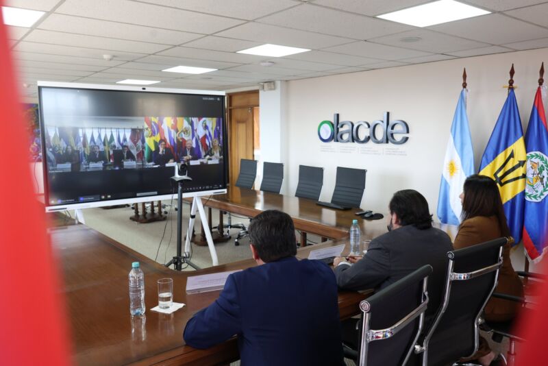 Image for the Tweet beginning: 🤝⚡ OLACDE y @ALADI_SG 